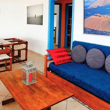 Holiday - Ace01013-fyb * Famara